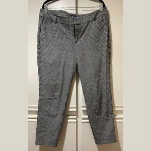Old Navy Crop Pants, Size 16, Black & White
